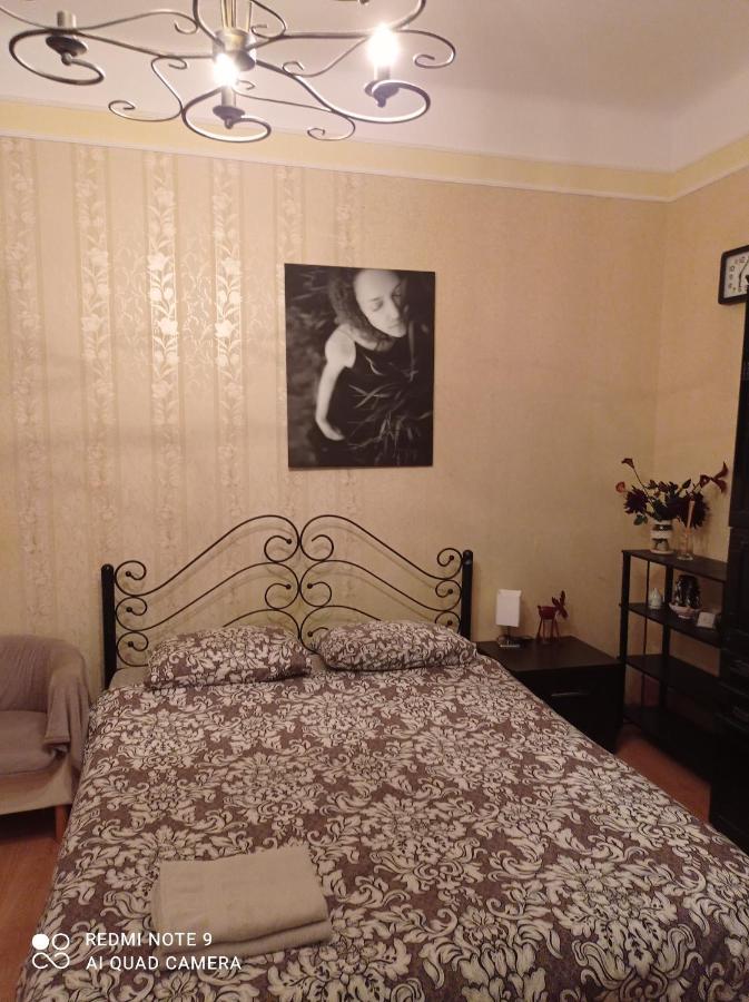 Khmelnytsky Street Near Opera Apartment ลวีฟ ภายนอก รูปภาพ